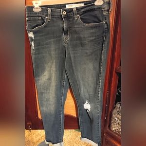 Like new Levi boyfriend jeans